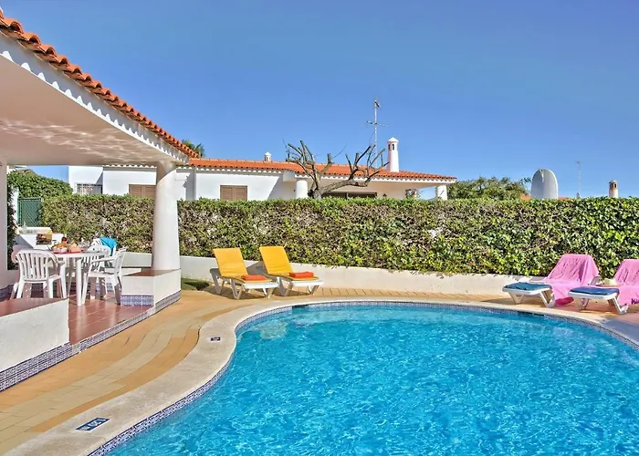 Vitor By 빌라 알부페이라